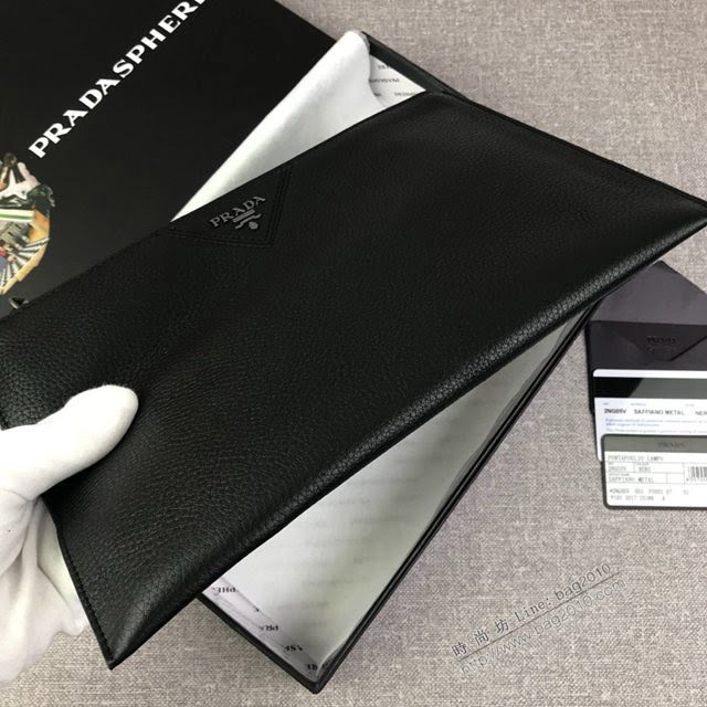 prada手包 普拉達十字紋牛皮手拿包 2NG05V PRADA經典熱賣男士手包  pyd2253